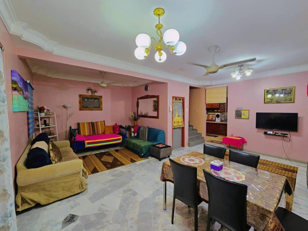 Homestay Lanik Saujana Utama 2 Sungai Buloh Buitenkant foto